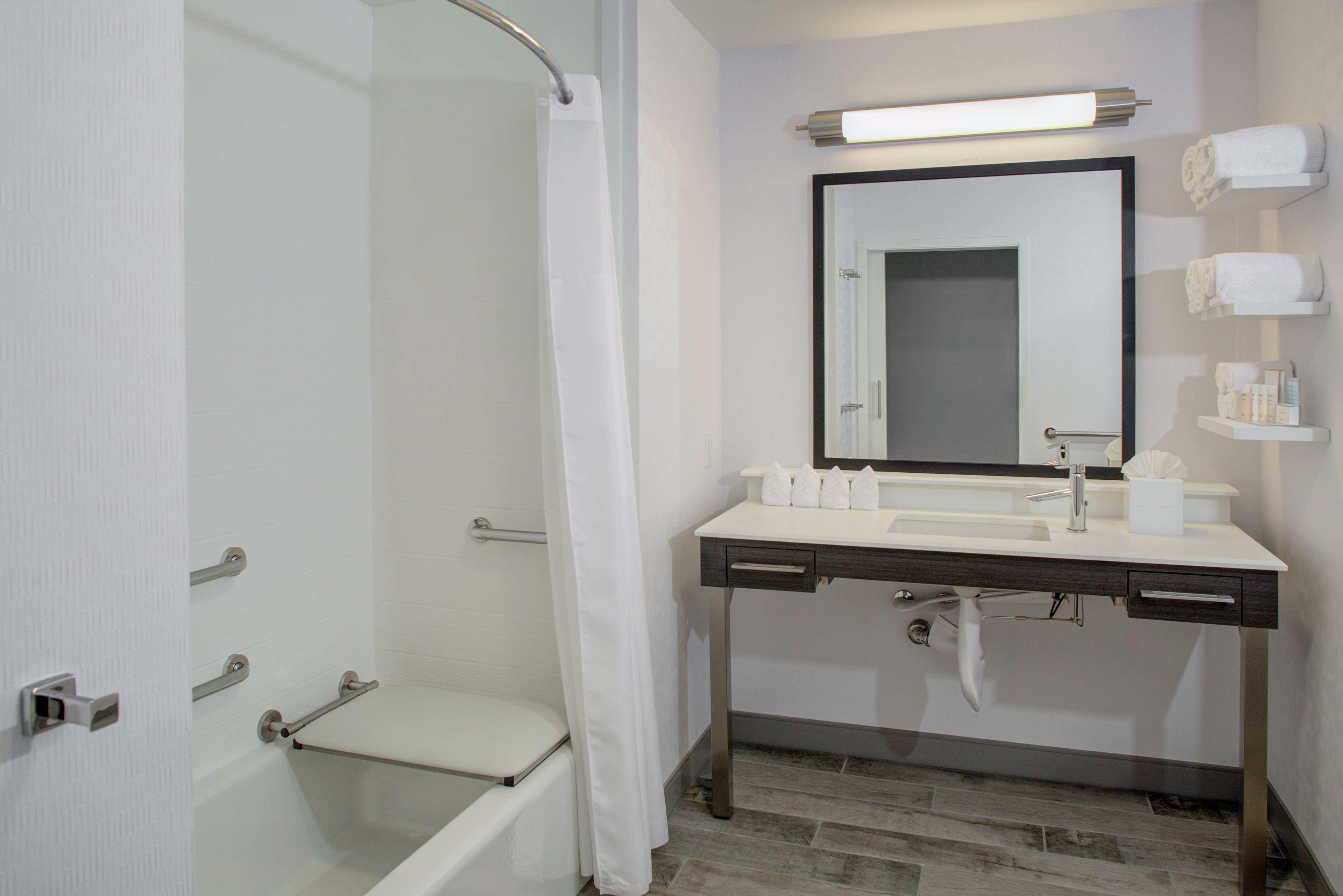 Hampton Inn & Suites Irvine/Orange County Airport Екстериор снимка