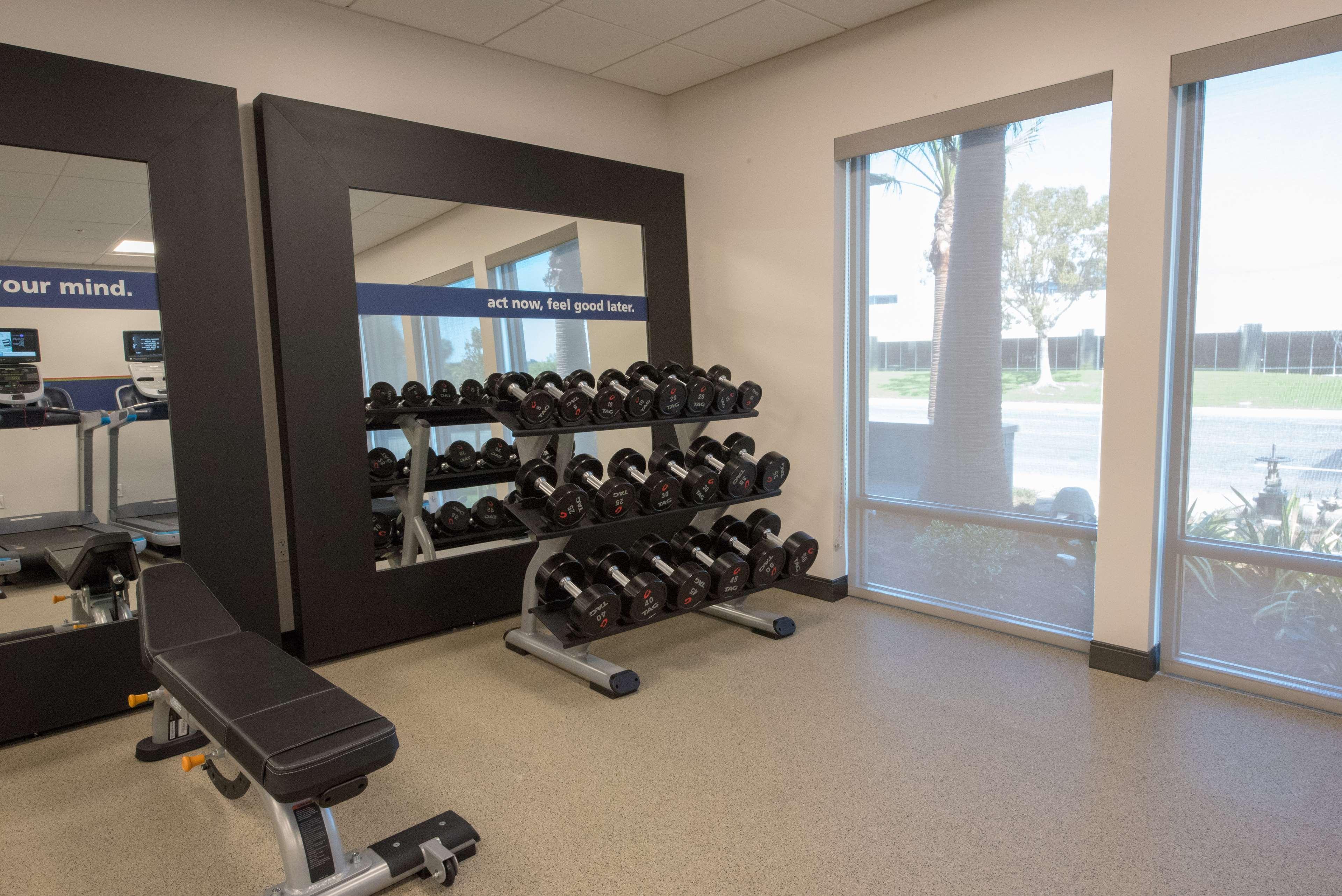 Hampton Inn & Suites Irvine/Orange County Airport Екстериор снимка