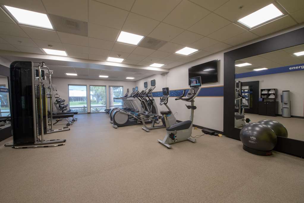 Hampton Inn & Suites Irvine/Orange County Airport Съоръжения снимка